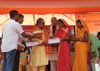 गढ़वा: भव्य बाबा खोण्हरनाथ महोत्सव में भगवान परशुराम की प्रतिमा का अनावरण