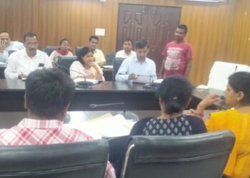 गढ़वा में स्वीप कोषांग की बैठक: मतदान प्रतिशत बढ़ाने के लिए योजनाबद्ध प्रयास