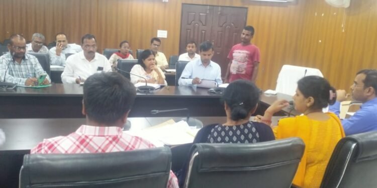 गढ़वा में स्वीप कोषांग की बैठक: मतदान प्रतिशत बढ़ाने के लिए योजनाबद्ध प्रयास