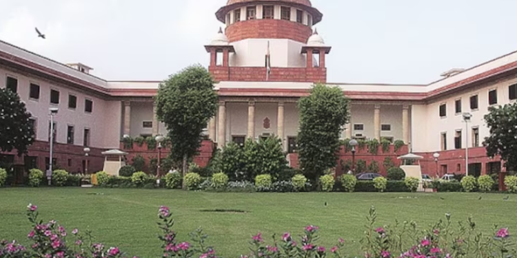 सरकार के खिलाफ आलोचना पर पत्रकारों की गिरफ्तारी नहीं: सुप्रीम कोर्ट का सख्त संदेश