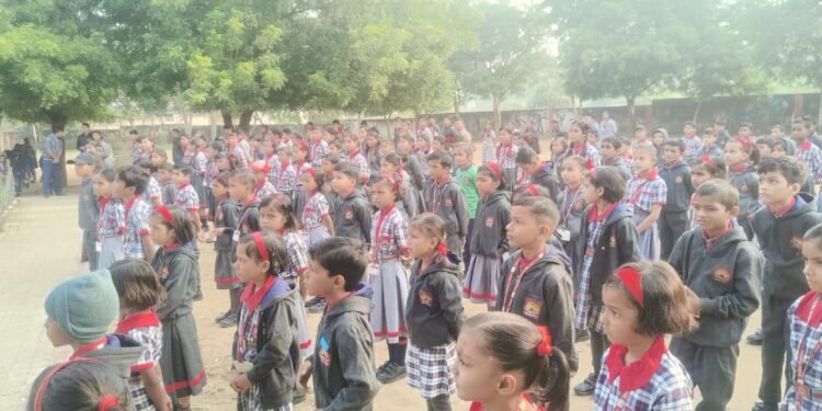 गढ़वा: मतदान जागरूकता कार्यक्रम: मजबूत लोकतंत्र की नींव रखें