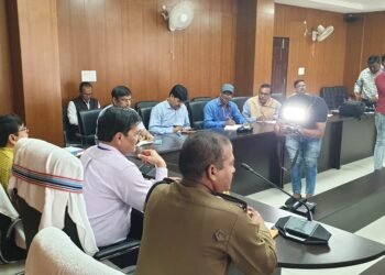 गढ़वा में भयमुक्त एवं निष्पक्ष निर्वाचन के लिए जिला प्रशासन प्रतिबद्ध