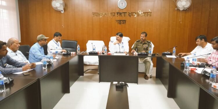 गढ़वा में मतदान के लिए तैयारियां पूरी, पुलिस अधीक्षक ने की आम नागरिकों से अपील