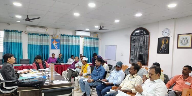 गढ़वा: मतगणना की तैयारियां: शांतिपूर्ण मतदान और गणन अभिकर्ताओं की नियुक्ति पर जोर