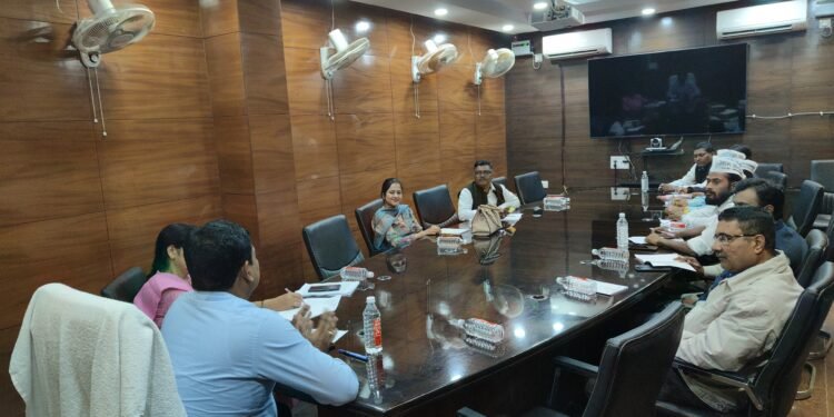 20 नवंबर की संध्या 5 बजे तक सभी प्रत्याशी अपने काउंटिंग एजेंट का ब्योरा संबंधित आरओ को उपलब्ध कराएं, मतगणना केंद्रों पर इलेक्ट्रॉनिक डिवाइस ले जाने की मनाही।