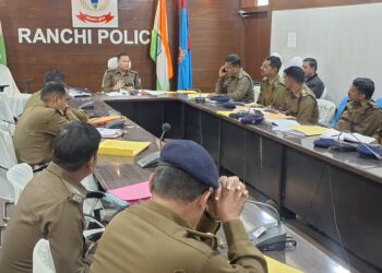 रांची: पुलिस अधीक्षक ग्रामीण द्वारा अपराध गोष्ठी सह सम्मान समारोह का आयोजन, चुनाव में उत्कृष्ट कार्य के लिए पुलिसकर्मी सम्मानित