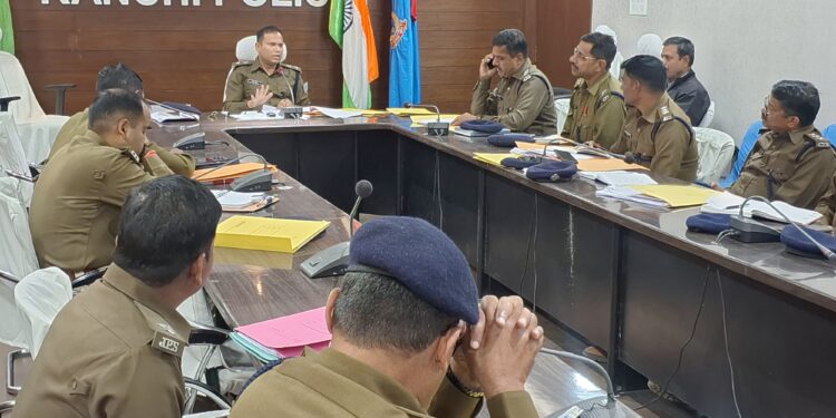 रांची: पुलिस अधीक्षक ग्रामीण द्वारा अपराध गोष्ठी सह सम्मान समारोह का आयोजन, चुनाव में उत्कृष्ट कार्य के लिए पुलिसकर्मी सम्मानित