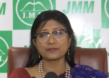 महुआ माजी का बयान: “झारखंड में ‘जुमलेबाज’ को मौका नहीं मिलेगा”