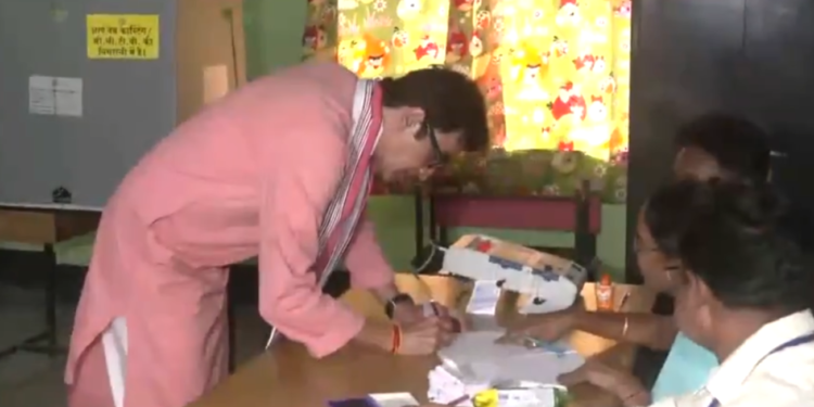 कांग्रेस उम्मीदवार डॉ. अजय कुमार का बयान: “हमेशा जमशेदपुर की सेवा की है और आगे भी करूंगा”