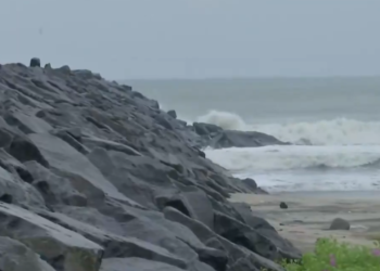 चक्रवात फेंगल का तमिलनाडु तट पर कहर: रांची पर भी हल्का असर