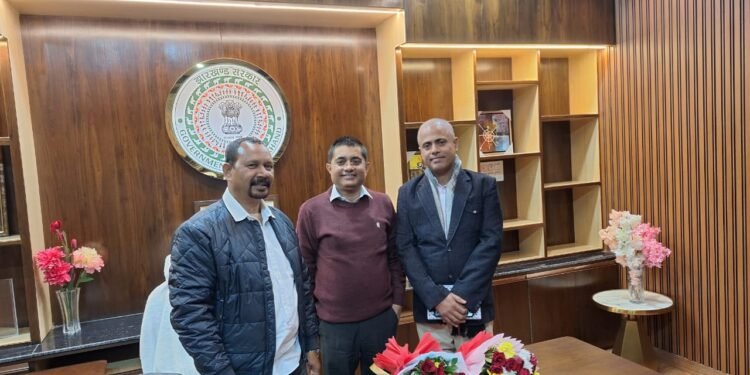 राजस्व, भूमि सुधार एवं परिवहन मंत्री दीपक बिरुआ का एक्शन मोड: विभागीय अधिकारियों को दिए सख्त निर्देश