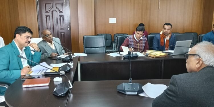 गढ़वा: उपायुक्त की अध्यक्षता में जिला सलाहकार समिति (PC&PNDT) की बैठक: अनाधिकृत क्लीनिकों के खिलाफ कड़ी कार्रवाई के निर्देश