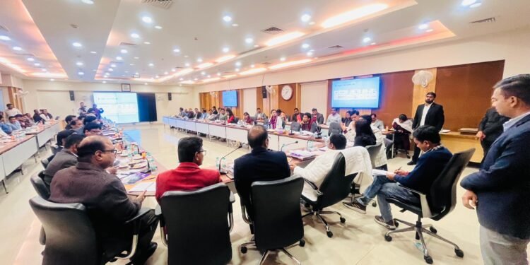 रांची: झारखंड में उद्योगों को बढ़ावा: उद्योग मंत्री संजय प्रसाद यादव ने की विभागीय समीक्षा बैठक