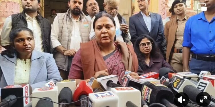 झारखंड की दुष्कर्म पीड़िता से गुजरात में मिलीं मंत्री दीपिका पांडे सिंह, आर्थिक मदद पहुंचाई