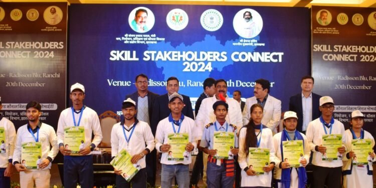 स्किल स्टेकहोल्डर्स कनेक्ट 2024 का उद्घाटन: झारखण्ड के युवाओं को रोजगार एवं कार्यबल का सृजन