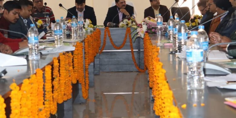 गढ़वा: कृषक उन्नयन कार्यशाला: उपायुक्त शेखर जमुआर की अध्यक्षता में कृषि प्रभाग का आयोजन