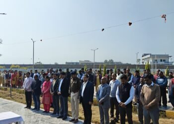 गढ़वा: राष्ट्रपिता महात्मा गांधी की पुण्यतिथि पर शहीद दिवस का भावपूर्ण आयोजन