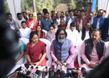 मुख्यमंत्री हेमन्त सोरेन ने खरसावां गोलीकांड के शहीदों को दी भावपूर्ण श्रद्धांजलि