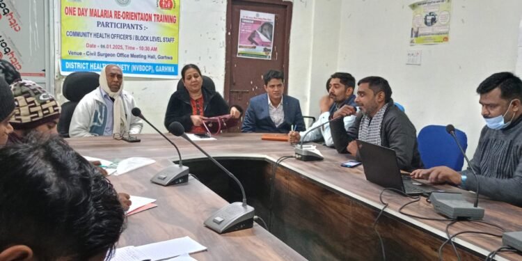 गढ़वा: मलेरिया, फाइलेरिया जैसी बीमारियों के बचाव हेतु एक दिवसीय प्रशिक्षण कार्यक्रम आयोजित