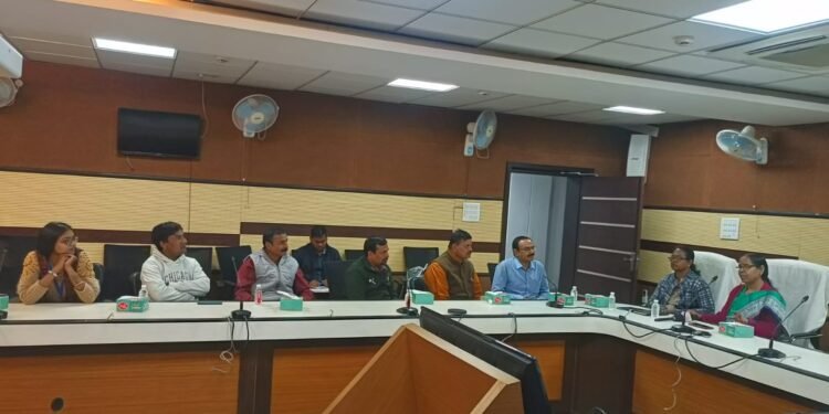 गणतंत्र दिवस के कवरेज के लिए मीडिया प्रतिनिधियों के साथ बैठक, अनुशासन के लिए उप निदेशक की अपील