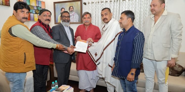 शिवरात्रि महोत्सव समिति ने मुख्यमंत्री हेमन्त सोरेन को आमंत्रित किया