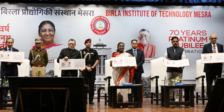 राष्ट्रपति द्रौपदी मुर्मू का BIT मेसरा प्लेटिनम जुबली में सहभाग: विज्ञान और तकनीकी में बदलाव की चर्चा