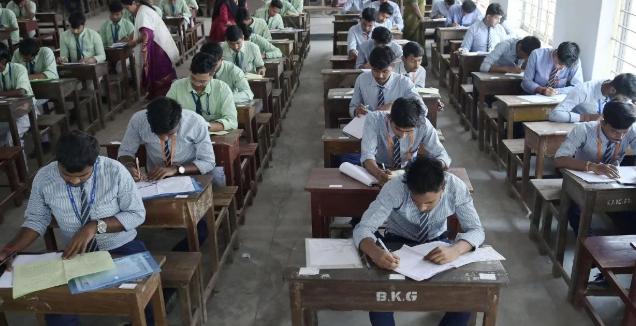 रांची में CBSE 10वीं परीक्षा के पहले दिन अव्यवस्था, 94 छात्रों को 6:30 घंटे का इंतजार!