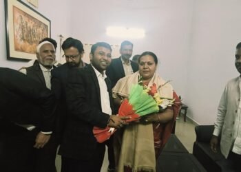 गुमला में मंत्री दीपिका पाण्डेय सिंह ने की विकास योजनाओं की समीक्षा