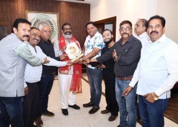 रांची: मुख्यमंत्री श्री हेमन्त सोरेन को श्री शिव बारात में सम्मिलित होने हेतु आमंत्रण मिला