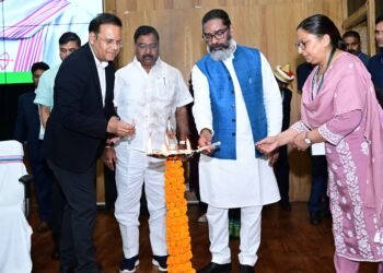 मुख्यमंत्री हेमन्त सोरेन ने नवचयनित 49 प्रशिक्षण अधिकारियों को सौंपे नियुक्ति पत्र: नियुक्तियों का कारवां बढ़ता रहेगा