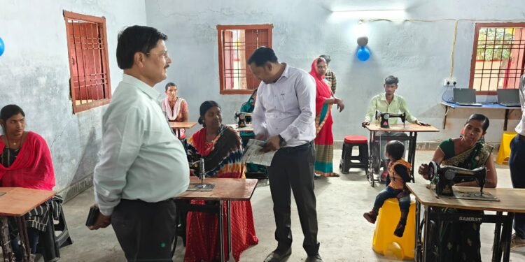 गढ़वा: प्रखंड-सह-अंचल कार्यालय बड़गड़ में संपन्न हुआ प्रमाण पत्र वितरण समारोह: 90 विद्यार्थियों को उज्जवल भविष्य की शुभकामनाएं