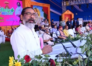 गढ़वा: झारखंड की सांस्कृतिक धरोहर का उत्सव: राजकीय श्री बंशीधर महोत्सव 2025