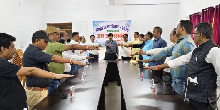 गढ़वा: जल संकट पर अंकुश लगाने का सामूहिक संकल्प: जल जागरूकता संगोष्ठी की मुख्य बातें