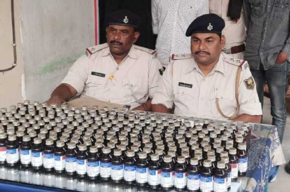 पटना: ट्रांसपोर्ट नगर में कफ सिरप की भारी खेप बरामद: अवैध रैकेट का खुलासा!