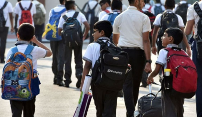 शिक्षा में क्रांति: 37 लाख बच्चों को मिलेंगे स्कूल बैग और मुफ्त किताबें!