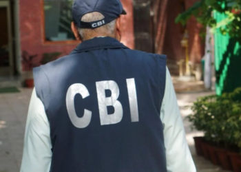 बिहार में सीबीआई की बड़ी कार्रवाई: नेता के करीबी के ठिकानों पर छापेमारी!