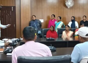 गढ़वा: जनता दरबार में उपायुक्त शेखर जमुआर ने सुनी आमजन की फरियाद, समस्याओं के त्वरित समाधान का दिया निर्देश