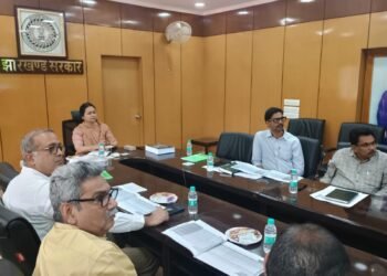 रांची: जल संकट को रोकने की पहल! मुख्य सचिव के निर्देश पर झारखंड में जल संरक्षण के अभिनव तरीके अपनाने पर जोर