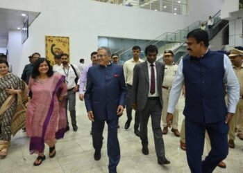 भारत के मुख्य चुनाव आयुक्त का रांची दौरा: बीएलओ और वालेंटियर्स से संवाद