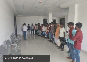 गढ़वा: सड़क सुरक्षा अभियान: मोटरसाईकिल चालकों के लिए यातायात नियमों पर जागरूकता अभियान!