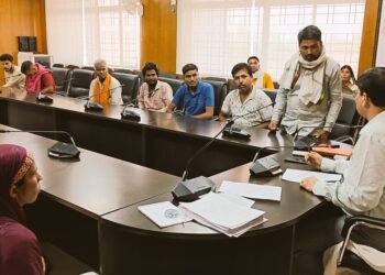 गढ़वा: जनता दरबार: उपायुक्त ने सुनी फरियादियों की समस्याएं और दिए समाधान के निर्देश