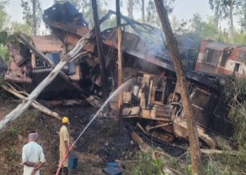 साहिबगंज में मालगाड़ियों की भीषण टक्कर: दो की मौत, चार घायल