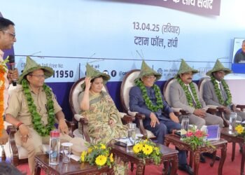 दशम जलप्रपात में लोकतंत्र की गूंज! मुख्य चुनाव आयुक्त ज्ञानेश कुमार ने बीएलओ दीदियों को बनाया प्रेरणा स्रोत