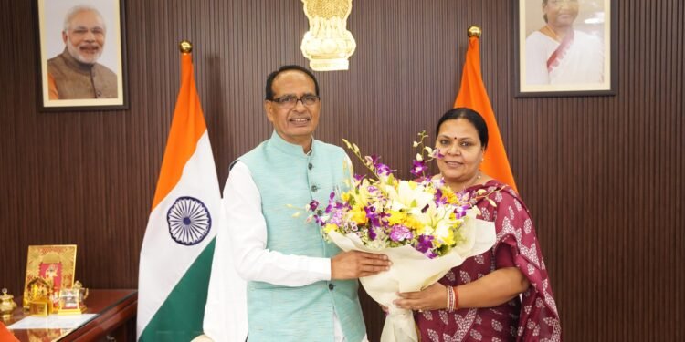 झारखंड सरकार ने केंद्र से की मांग: “मनरेगा और आवास योजनाओं के लिए बकाया राशि जल्द करें जारी”