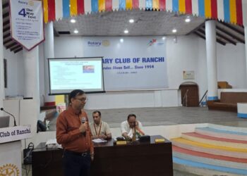 मोटापे से जंग: रोटरी रांची का टॉक शो, डॉ. विनय ढनढनिया ने बताए स्वस्थ जीवन के राज!