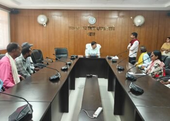 गढ़वा: जनता दरबार: उपायुक्त ने सुनी फरियाद, समस्याओं के समाधान हेतु दिए निर्देश