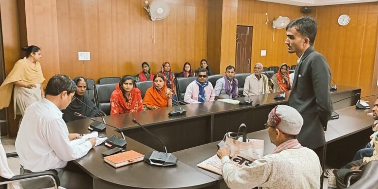 गढ़वा: जनता दरबार: समस्याओं का समाधान, प्रशासन की तत्परता!