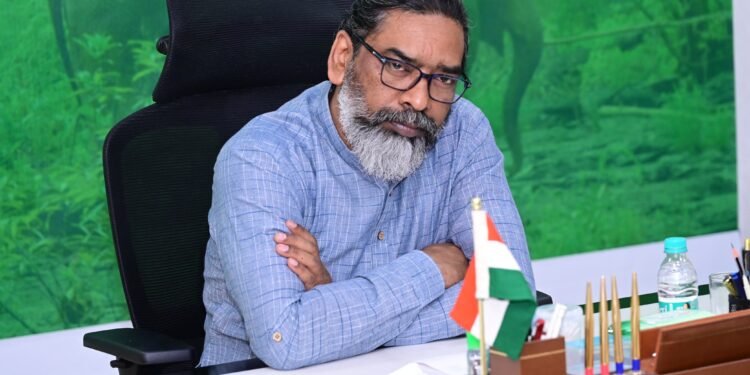 मुख्यमंत्री हेमन्त सोरेन की उच्च स्तरीय सुरक्षा बैठक: राष्ट्र और राज्यवासियों की सुरक्षा सर्वोपरि!