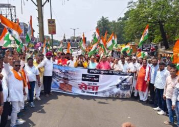 रामगढ़ में तिरंगे का शौर्य उत्सव: ऑपरेशन सिंदूर की गूंज, सेना को सलाम करती भव्य सम्मान यात्रा!