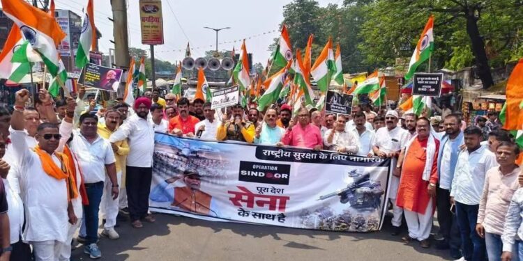 रामगढ़ में तिरंगे का शौर्य उत्सव: ऑपरेशन सिंदूर की गूंज, सेना को सलाम करती भव्य सम्मान यात्रा!